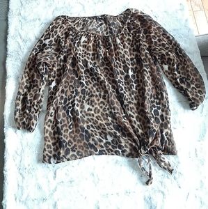 Express leopard print Mob wife  blouse 3/4 sleeve. Size M.